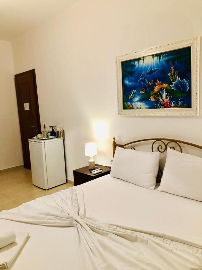Artur Apartments Himarë Eksteriør billede