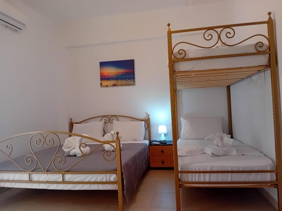 Artur Apartments Himarë Eksteriør billede